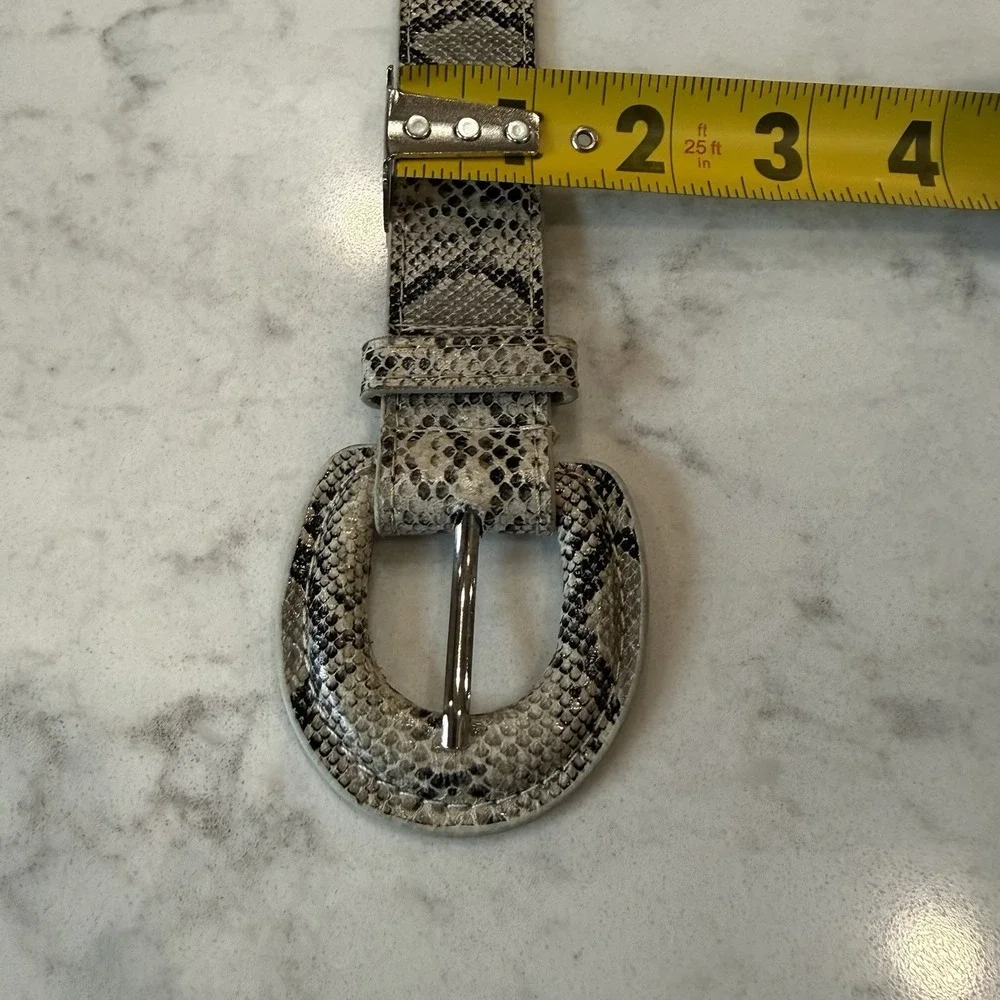 Vintage Faux Snakeskin Belt Black Ivory Gray 40